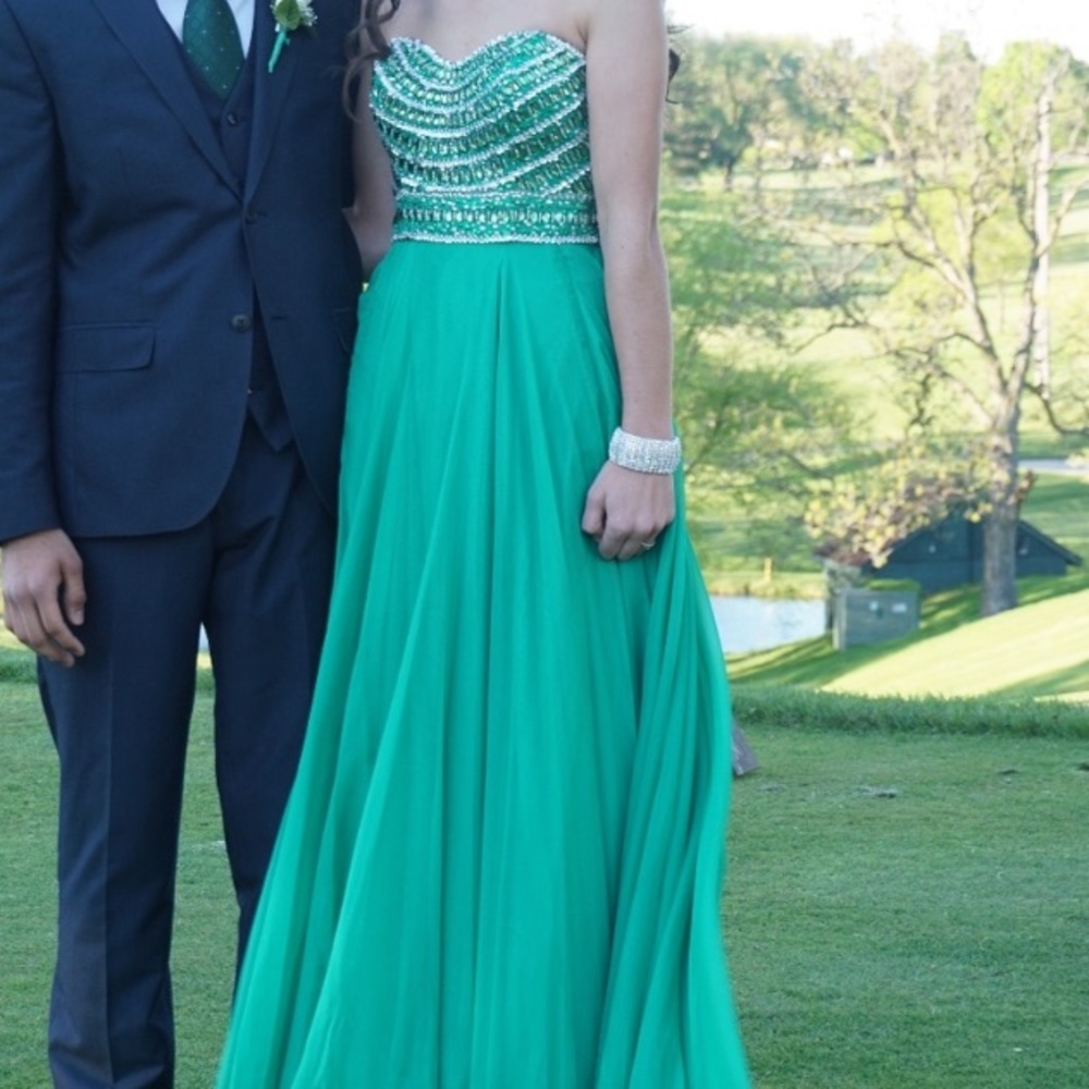 Sherri Hill Emerald Dress - Picture 3 of 3